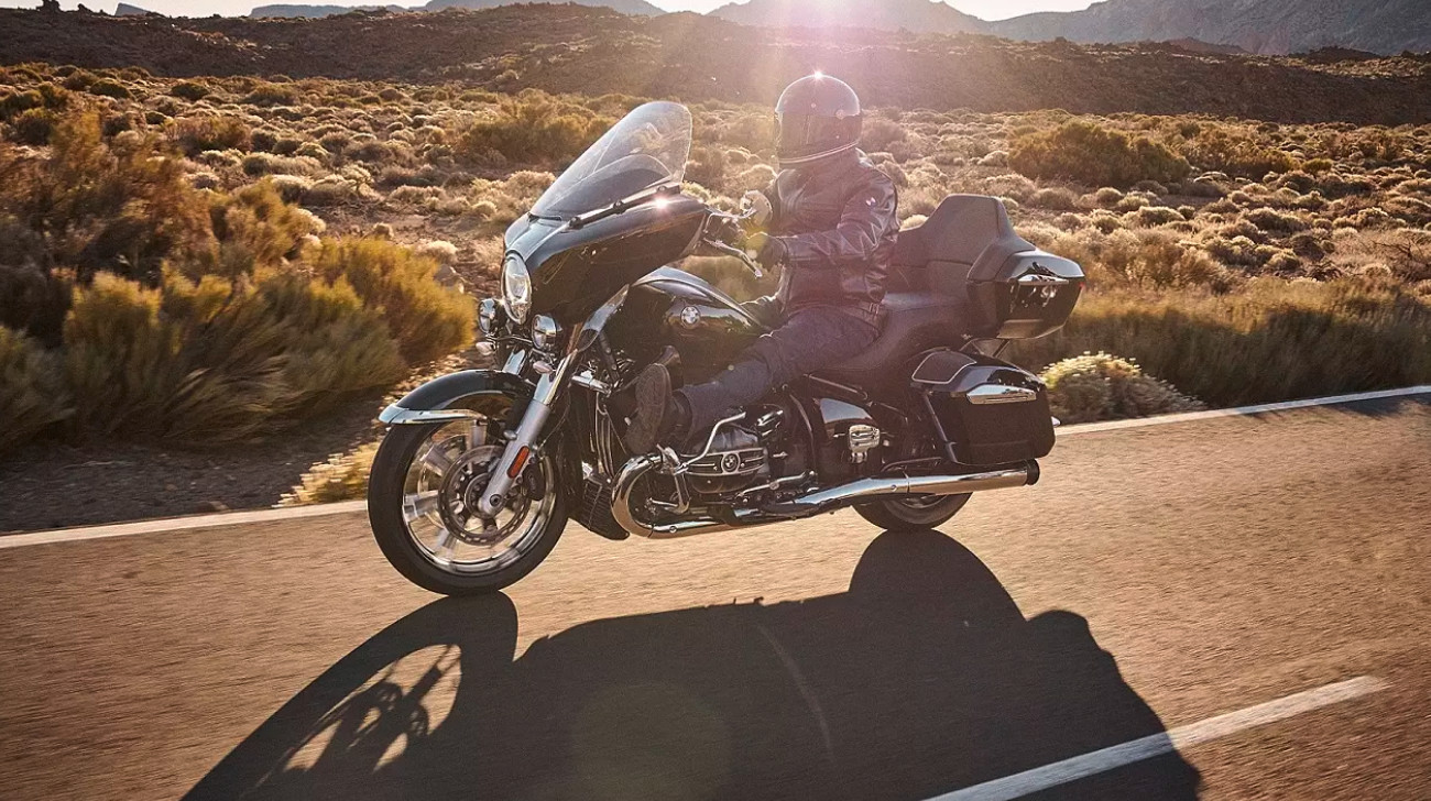 BMW R18 Transcontinental Launched | Priced At Rs. 31.5 Lakhs