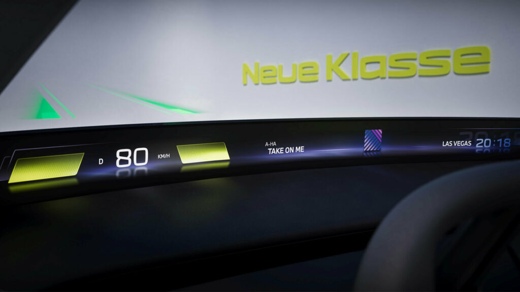 BMW's Panoramic Vision Head-Up Display To Debut in 2025