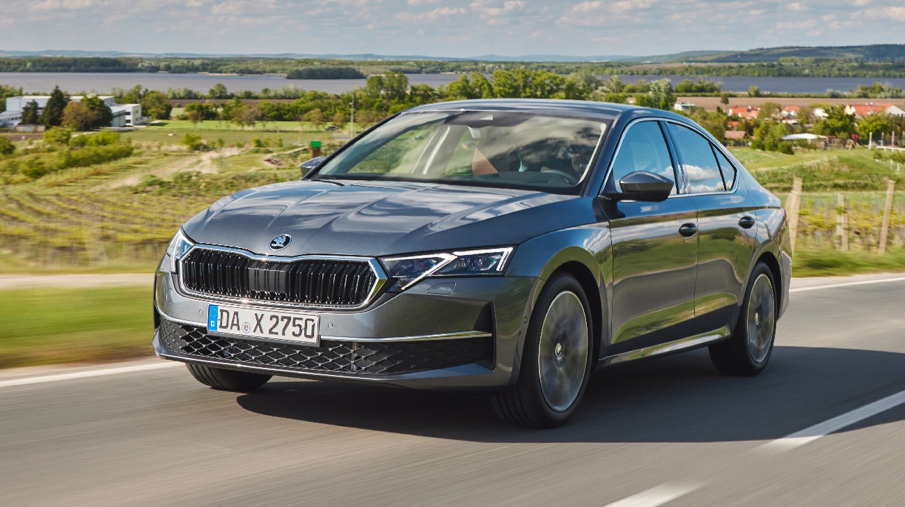 Skoda Octavia facelift unveiled globally