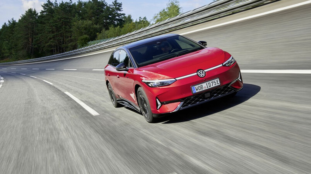 Volkswagen ID.7 GTX Revealed: It’s the ID.7, Just Sportier