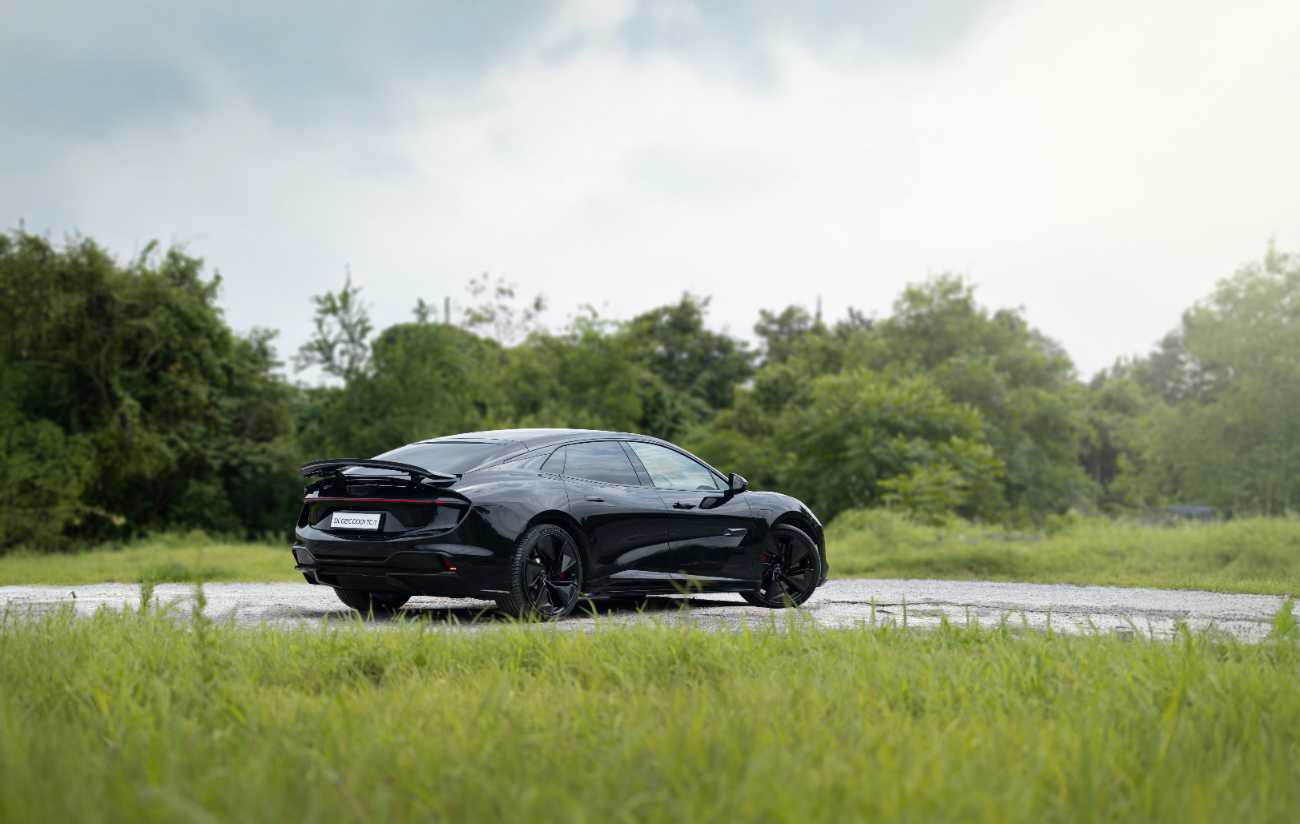 1758027357-resizecom 