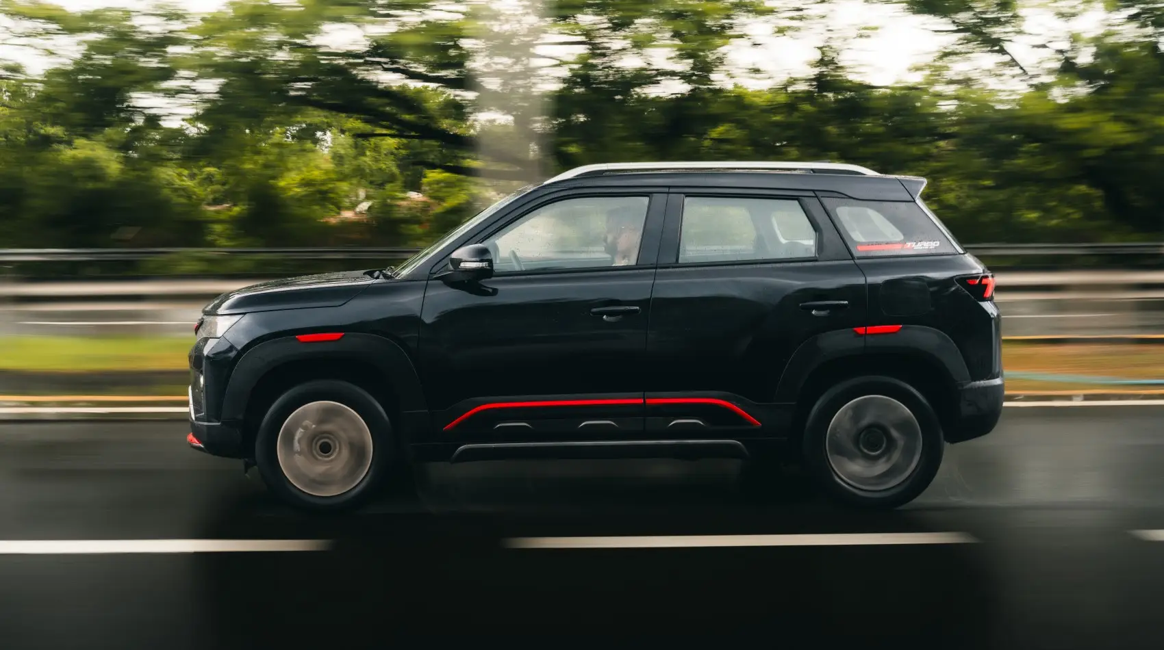 1785493625-maruti-suzuki-b