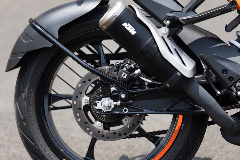 2022-ktm-rc-390-23jpg