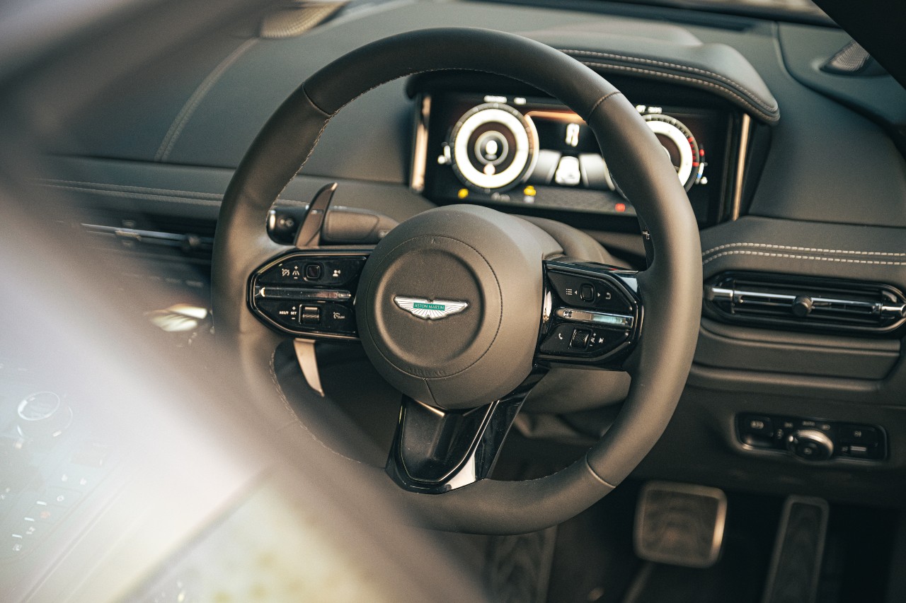 Aston 4jpg