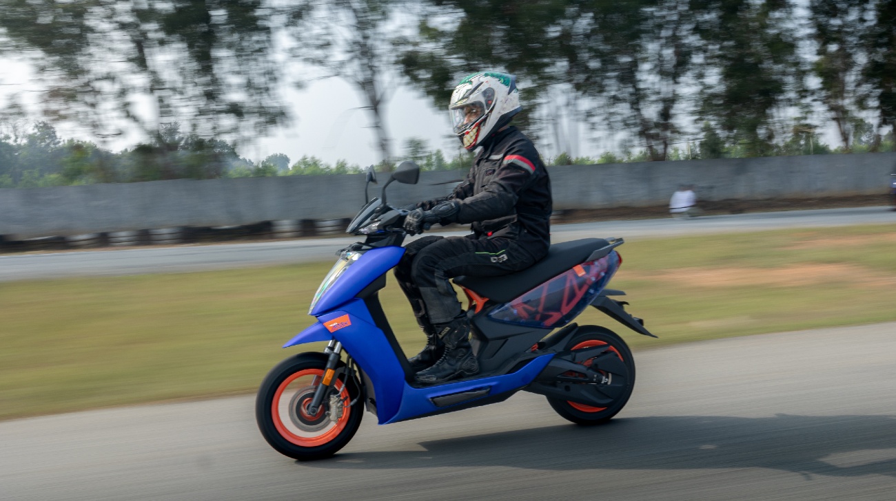 Ather450-2024-3jpg