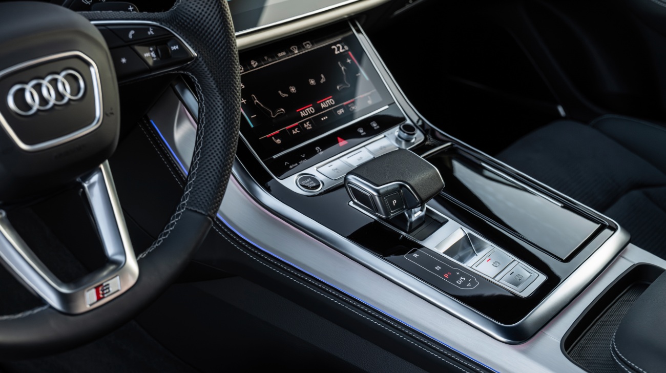 Audi-q8-2024-6jpg