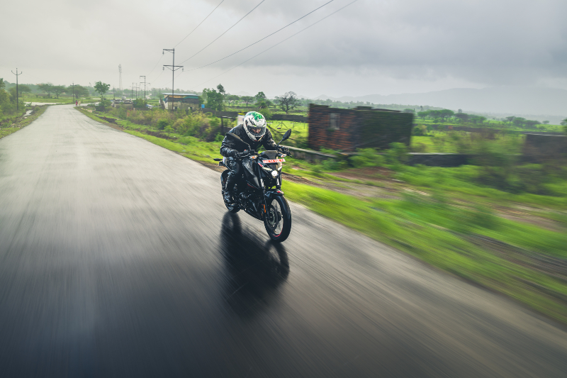 Bajaj-pulsar-n160-3jpg