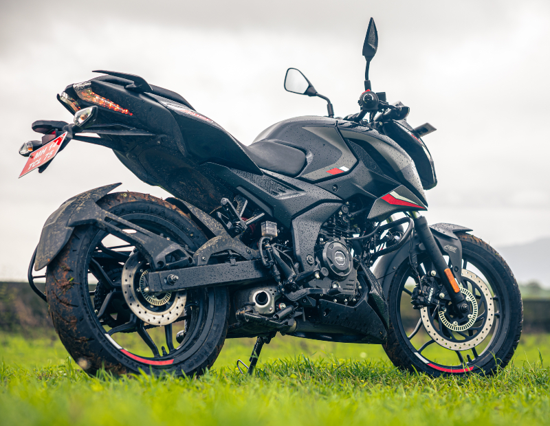Bajaj-pulsar-n160-4jpg