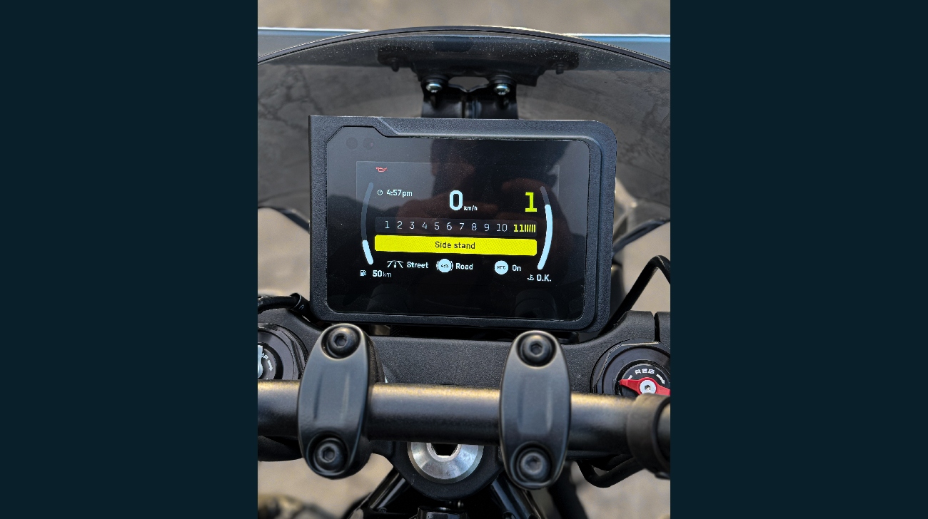 Husqvarna-svartpilen-4jpg