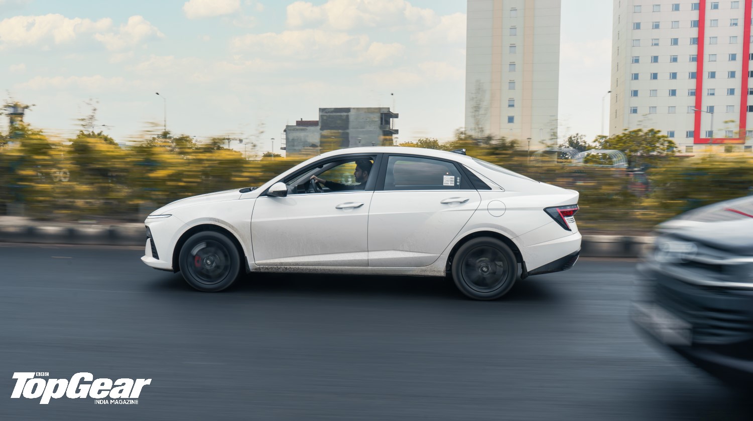 Hyundai Verna 04jpg