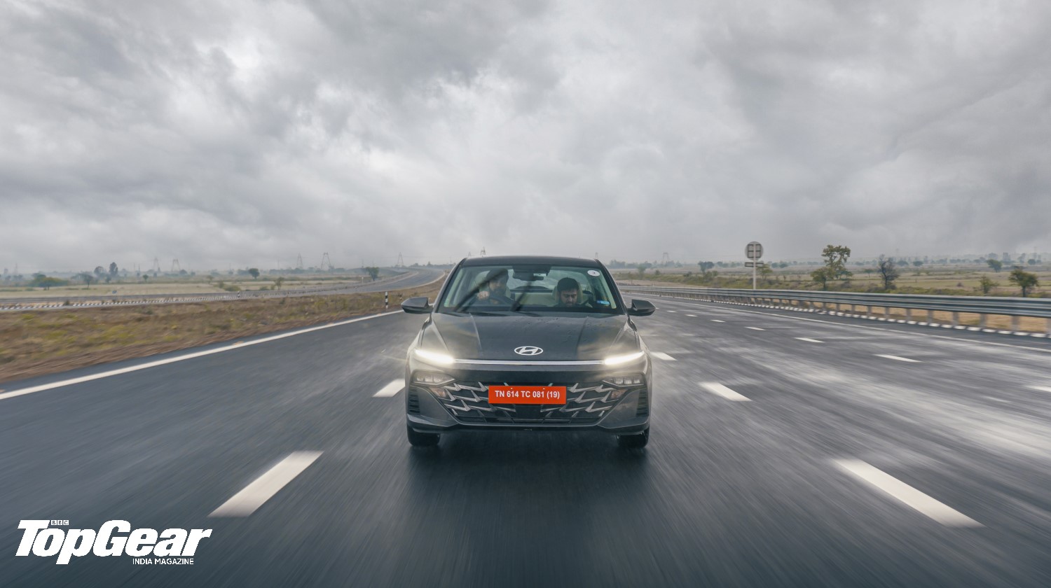 Hyundai Verna 07jpg