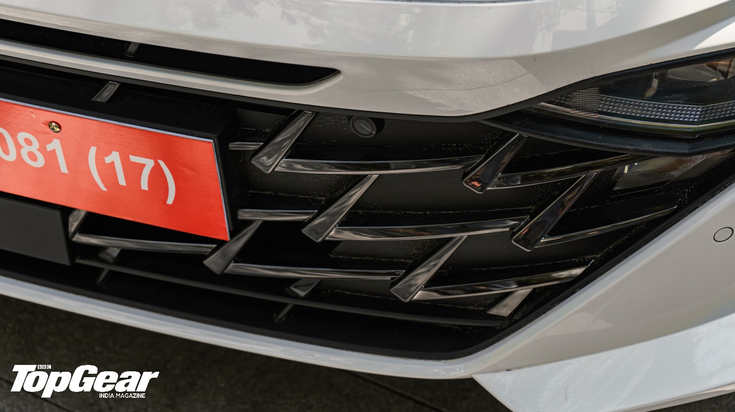 Hyundai Verna 13jpg