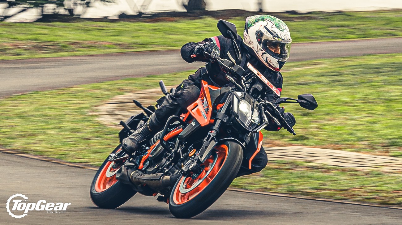 Ktm-02jpg