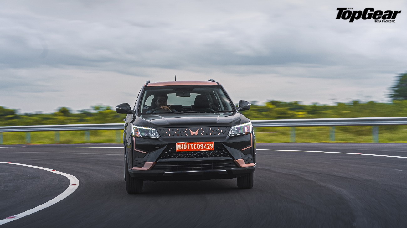 Mahindra-xuv400-01jpg