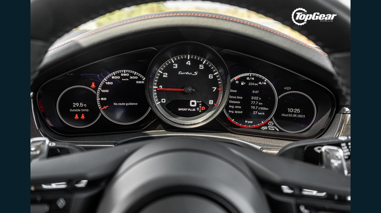 Porsche-panamera-turbo-s-10jpg