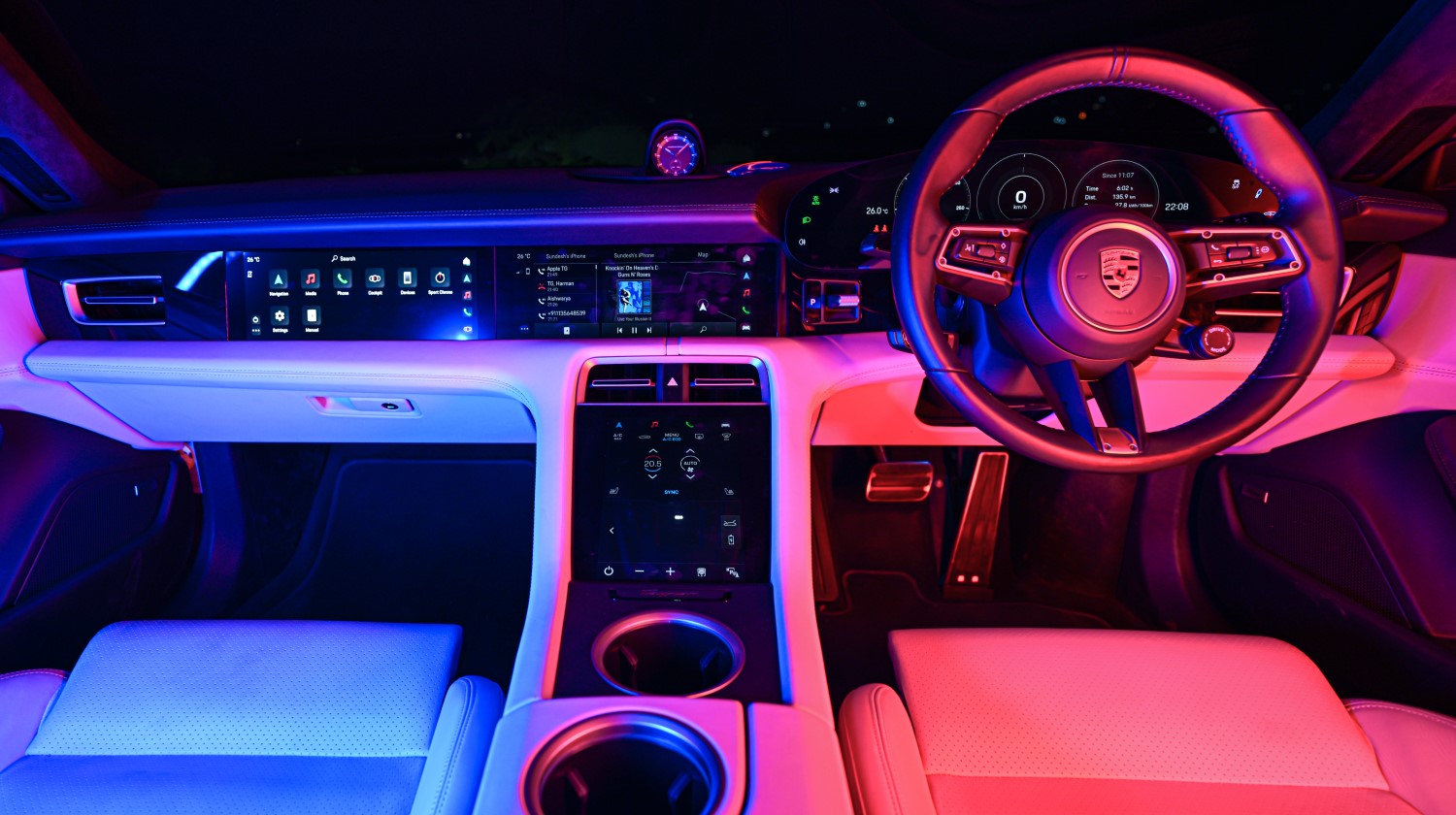 Porsche-taycan2jpg