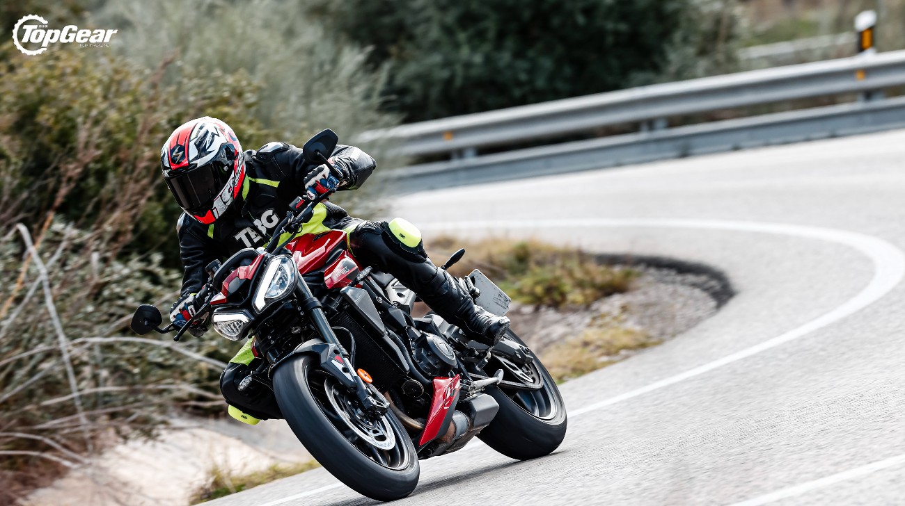 Triumph-street02jpg