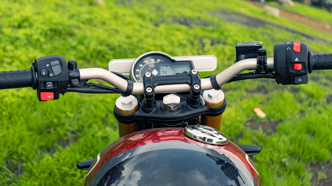 Triumph Speed 400 3jpg