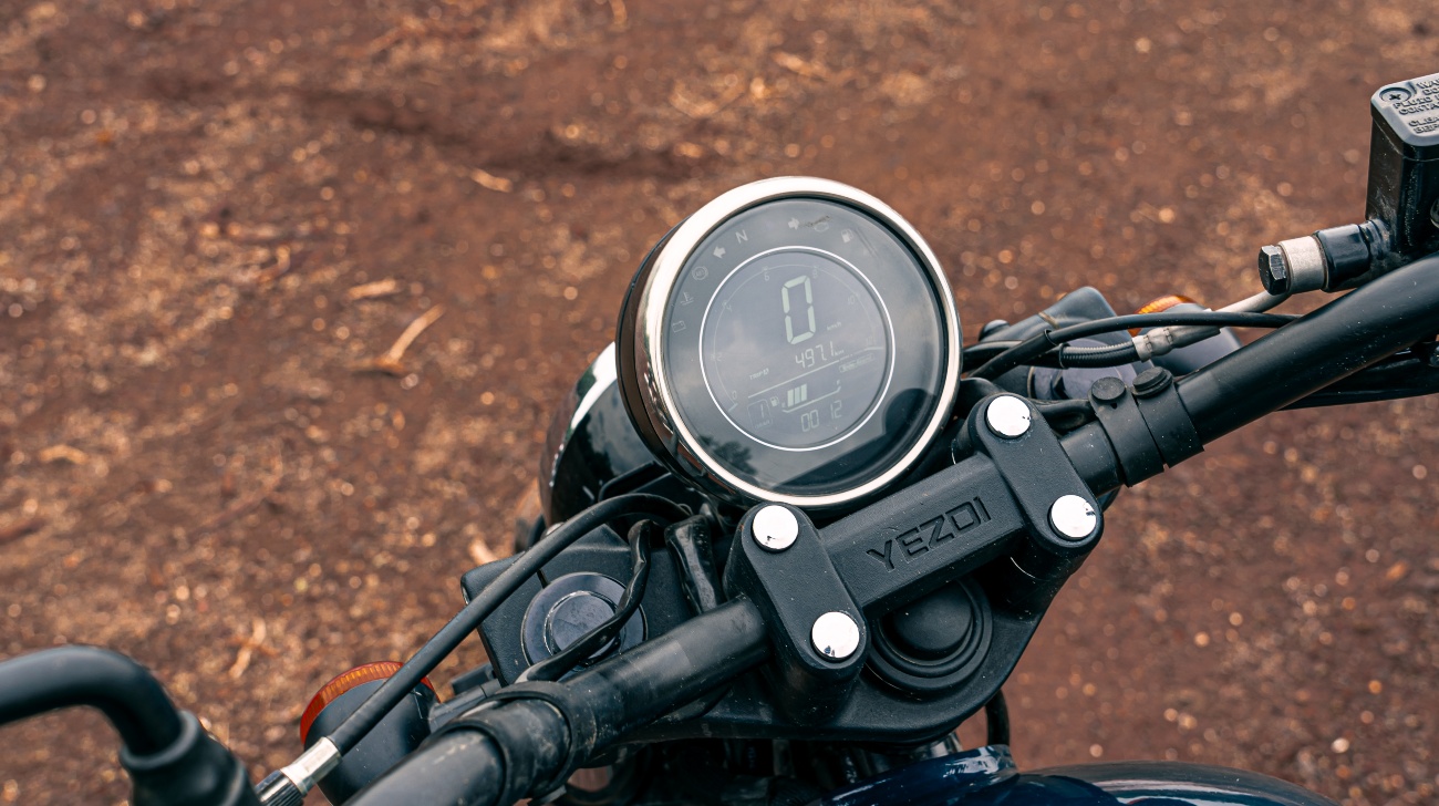 Yezdi Roadster 1jpg