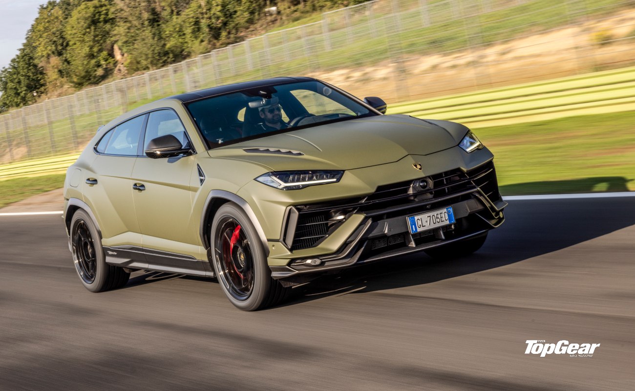 2022 Lamborghini Urus Performante | Let’s go dancing on the dirt track!