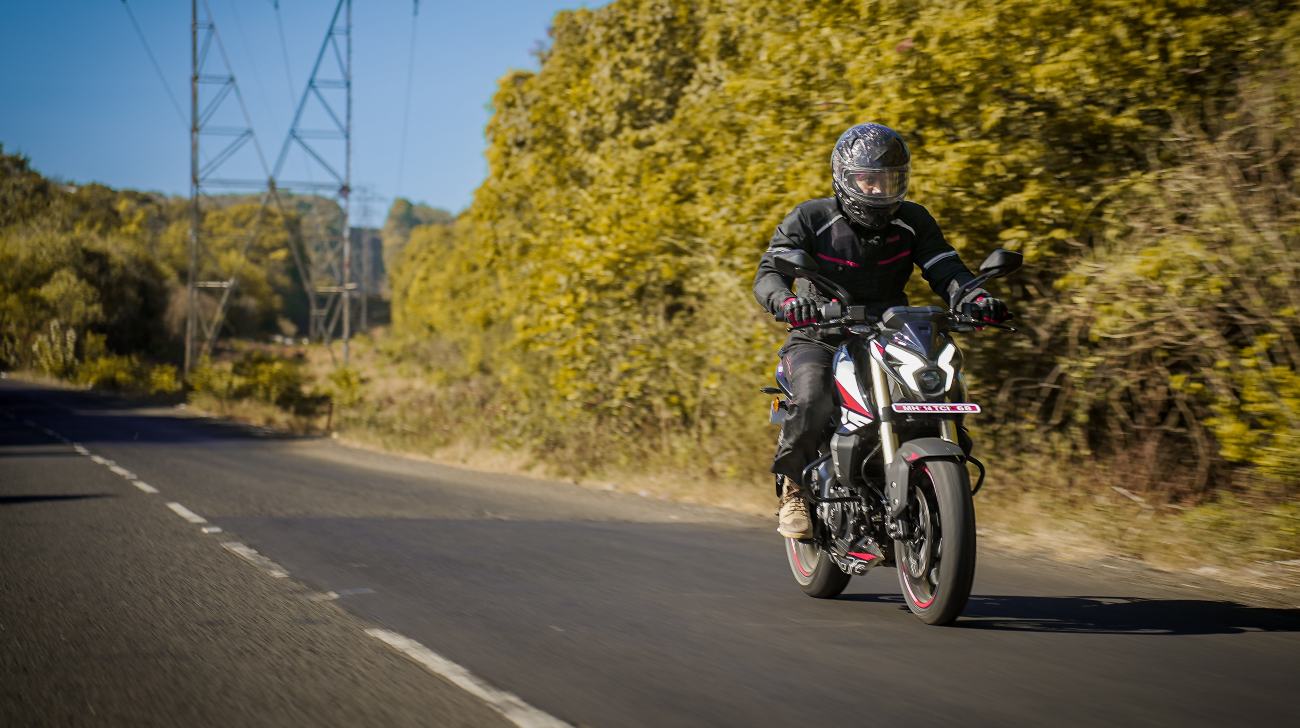 What's New with Pulsar Ns400Z: Specifications, Looks, and Price