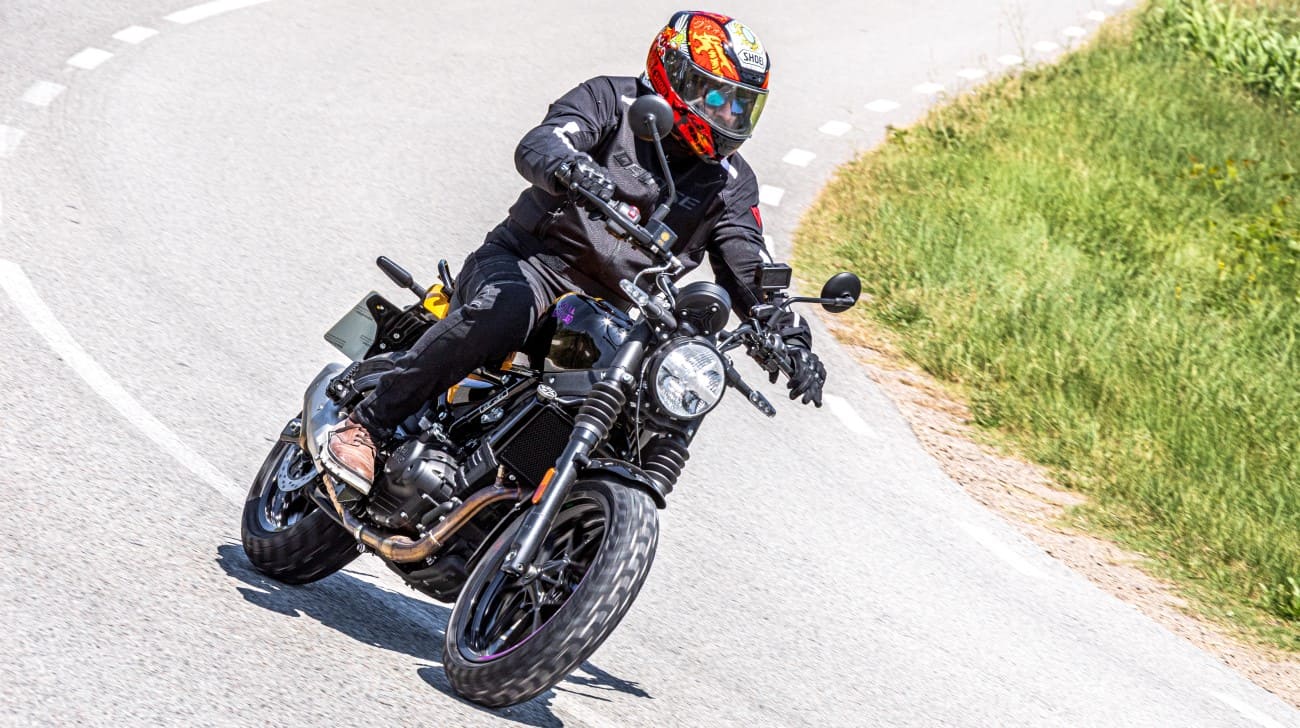 Guerrilla 450 First Ride Review | Guerrilla Warfare
